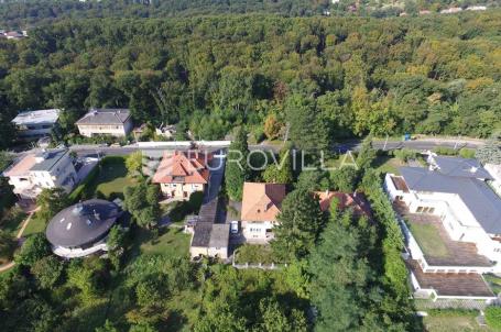 Gornje Prekrižje rezidencijalno zemljište 1.400 m²
