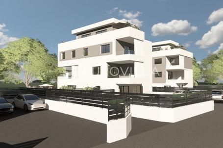 Kaštel Stari, trosoban stan s pogledom na more na odličnoj lokaciji