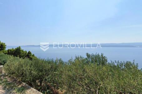 Omiš, Marušići, atraktivna građevinska parcela površine 4000 m²