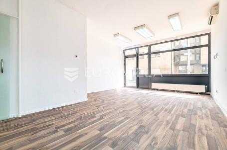 Zagreb, Medvedgradska, poslovni prostor neto korisne površine od 149 m²