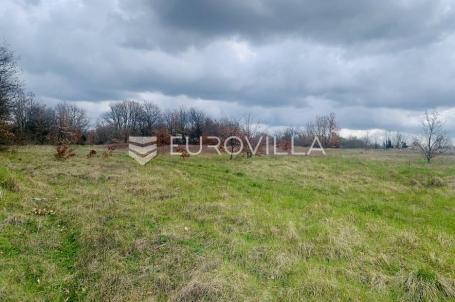 Istra, Svetivinčenat, građevinsko zemljište sa projektom