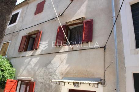 Novigrad zadarski, dalmatinska kamena kuća za adaptaciju 279 m²