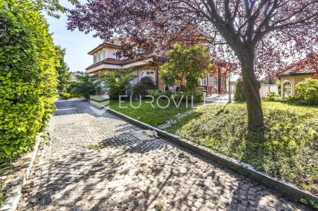 Gračani luksuzno obiteljsko imanje, vila 810 m² na zemljištu 3.965 m²