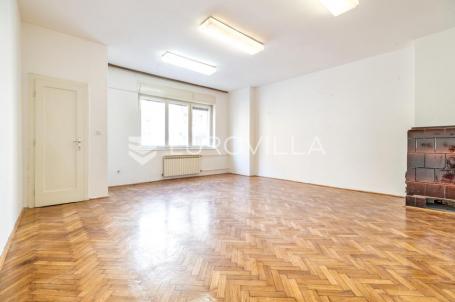 Zagreb, Donji grad, poslovni prostor uredske namjene, 146 m² u visokom prizemlju