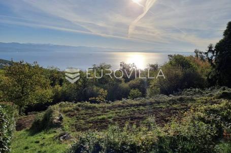 Opatija, Ičići, Građevinsko zemljište 17500 m² na odličnoj lokaciji