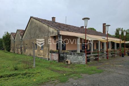 Okučani, ugostiteljski objekt 576 m² na zemljištu od 2.225 m²