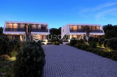 Brodarica, prekrasan stan u prizemlju, 73,73 m2