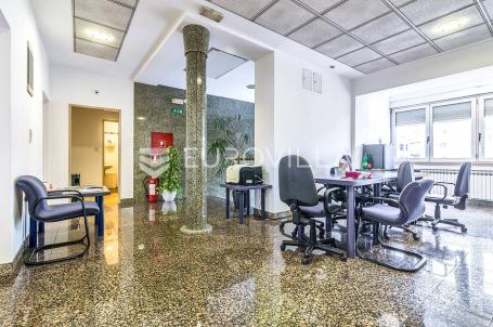 Kvatrić, Heinzelova poslovni prostor 135 m²