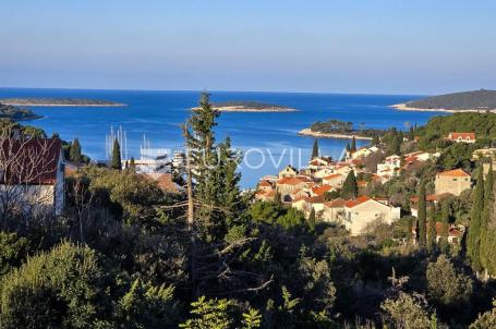 Šolta, Maslinica, predivna vila s pogledom na more