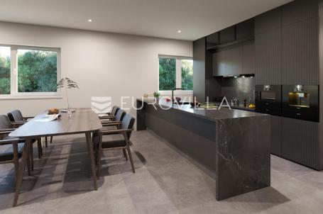 Istra, Rovinj, dvoetažni četverosoban stan 186,04 m² s garažnim mjestom u novogradnji