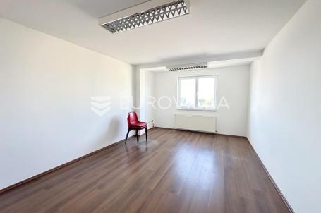Vinkovci, Jošine, poslovni prostor uredske namjene 21 m²