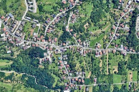 Zagreb, Bijenik, građevinsko zemljište površine 3433 m² s objektom