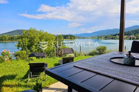 Ogulin, Sabljak Selo, kuća 135 m² na jezeru Sabljaci