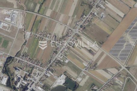 Slatina, zemljište 5404 m2