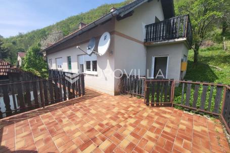 Lobor, Stari Golubovec, kuća 200 m² na zemljištu od 1300 m²