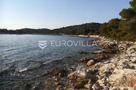 Otok Murter, prodaja zemljišta, 1295 m2, prvi red do mora  