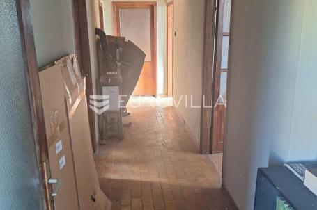 Karlovac, Borlin, Kuća 200 m², odlična lokacija
