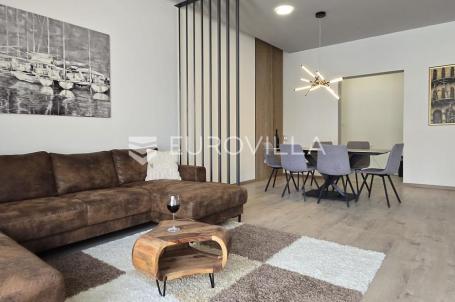 Šibenik, luksuzan penthouse s prekrasnim pogledom, 128,87 m²
