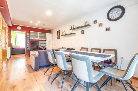 Zagreb, Voltino, prekrasan dvosoban stan 51 m2