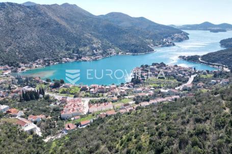 Dubrovnik, okolica - građevinsko zemljište 658 m2 s dozvolom 