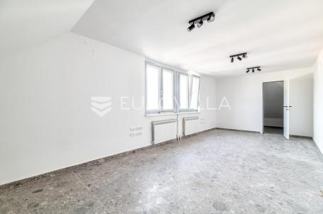 Zagreb, Sesvete, poslovni prostor 160 m²