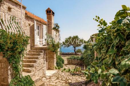 Otok Hvar, jedinstveno imanje na izuzetnoj lokaciji