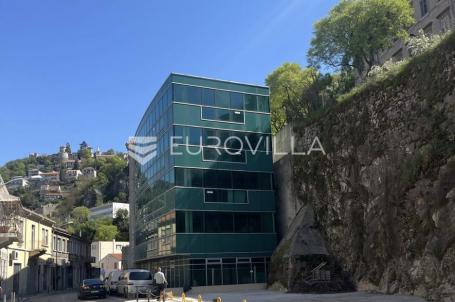 Rijeka, Centar, poslovna zgrada na vrhunskoj lokaciji 750 m²