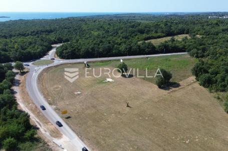 Poreč, Tar, iznimno atraktivno građevinsko zemljište za investiciju