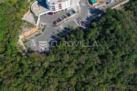 Martinkovac, veliki građevinski teren od 1175 m² s pogledom na more. 