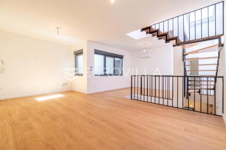 Zagreb centar Novogradnja četverosoban stan 130 m²