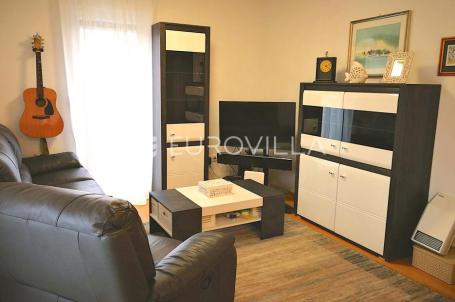 Kaštel Gomilica, dvosoban stan 61,3 m² uz parkirno mjesto