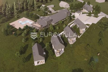 Plitvice, građevinsko zemljište 31.000 m² s postojećim objektom