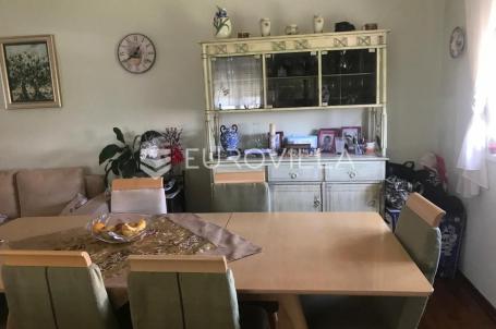 Zadar, Višnjik, prostran dvosoban stan na dvije etaže s predivnim pogledom