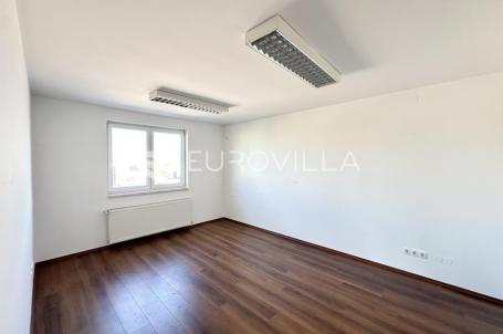 Vinkovci, Jošine, poslovni prostor uredske namjene 18 m²