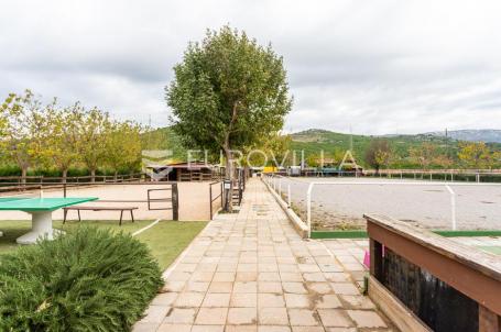 Dubrava kod Šibenika, uhodani konjički klub na parceli od 20.000,00 m²