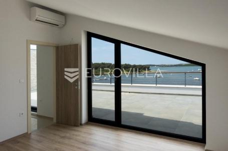 Poreč, La Mula, luksuzan trosoban stan 67 m² NOVOGRADNJA