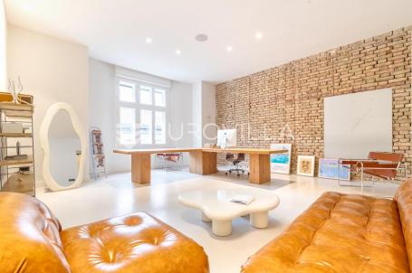 Ilica poslovno / stambeni prostor 227.32 m² s parkingom