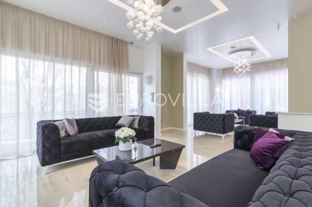 Maksimir luksuzna obiteljska vila 600 m²