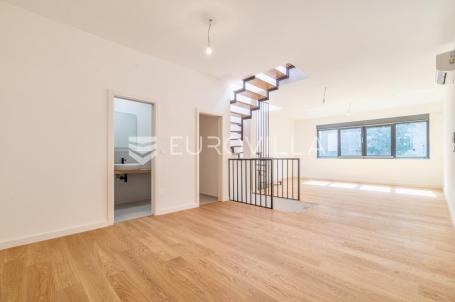 Zagreb centar Novogradnja četverosoban stan 112 m²