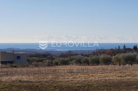 Istra, Poreč okolica – zemljište 1011 m2 s pogledom na more i građevinskom dozvolom
