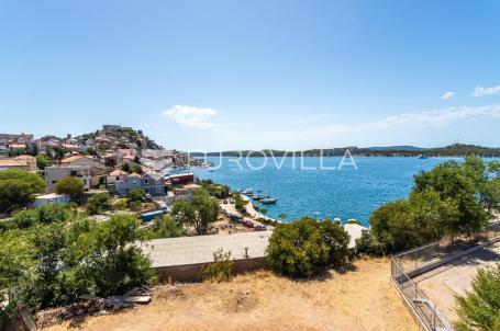 Šibenik, plaža Banj, penthouse sa prekrasnim pogledom na more, 138,82 m²