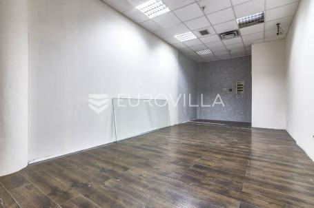 Importanne centar,  poslovni prostor 30 m2