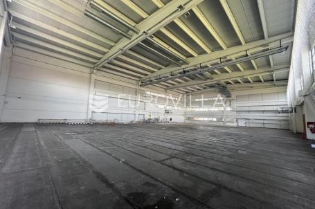 Kerestinec, poslovna zgrada 1900 m2 na parceli površine 4800 m2