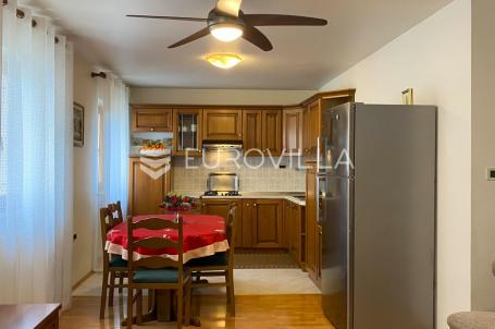 Istra, Bale, poslovno stambeni objekt s uhodanim poslovanjem 240 m²