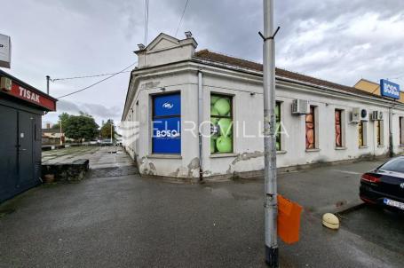 Nova Gradiška, poslovna zgrada 838 m² s dvorištem 1.121 m²