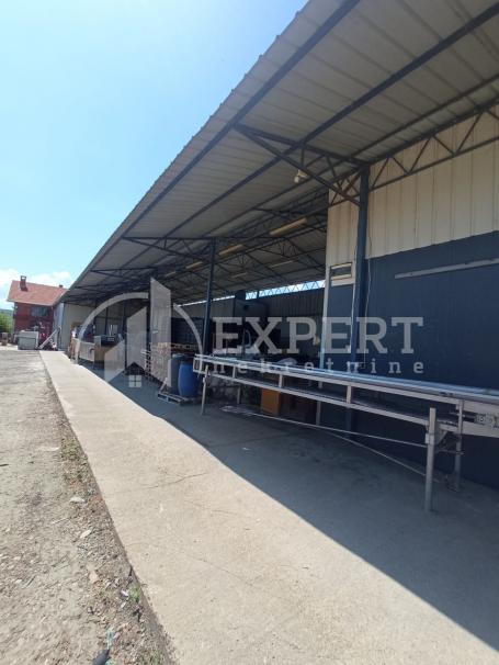 Izaje se hala u Merošini, 450m2