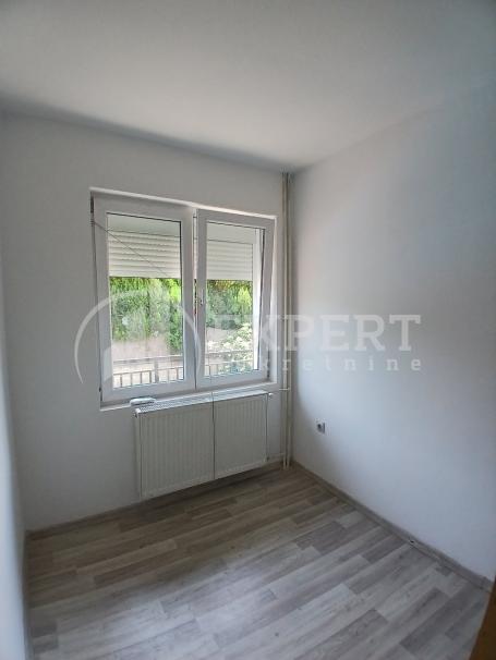 Izdaje se kompletna kuća na Bubnju, idealna za poslovni prostor, 270m2