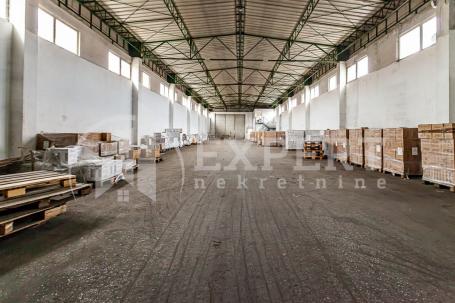 Izdaje se poslovni prostor, hala/magacin na Bubanju, 1200m2