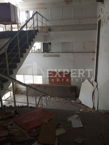 Izdavanje, Poslovni prostor, 1260m2 , Medijana