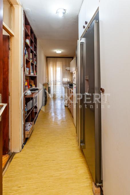 Stan kod Pravnog fakulteta, 3.0, 84 m2